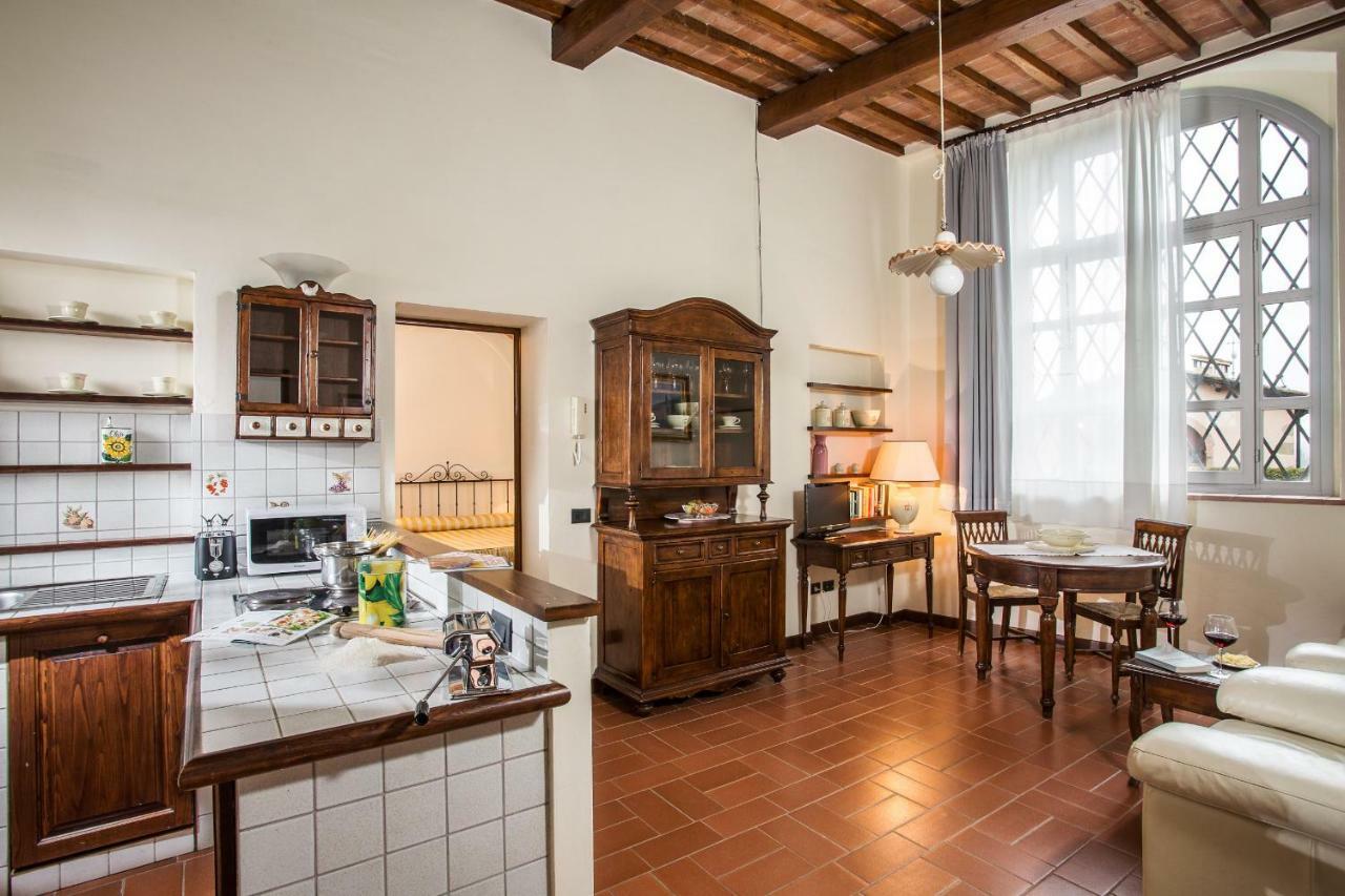 Castello Di Fulignano Isalfredo Ground Floor Apartment سان جيمينيانو المظهر الخارجي الصورة