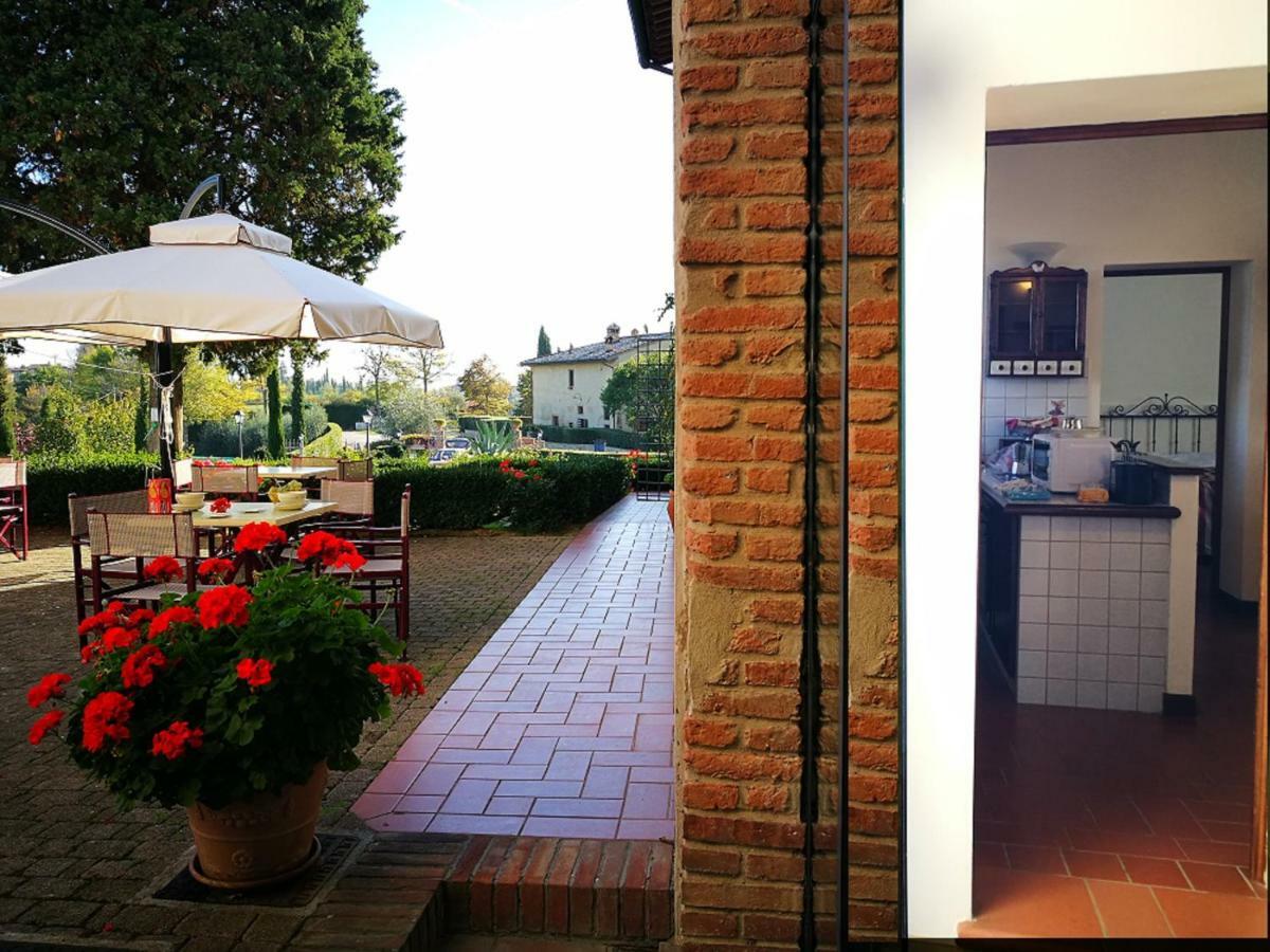 Castello Di Fulignano Isalfredo Ground Floor Apartment سان جيمينيانو المظهر الخارجي الصورة